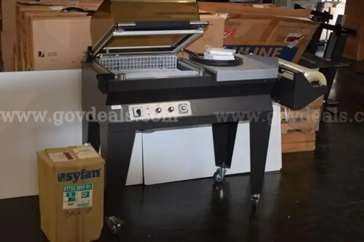 Sealer/Shrink Chamber Machine