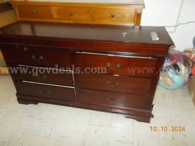 Bedroom Dresser - Cherry Finish