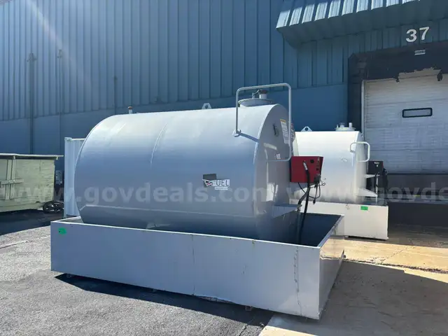 FUEL TANKS- 2376 GAL WITH CONTAINMENT.(GROUP OF 2)