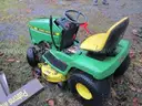 1998 John Deere LX176 Lawn Tractor