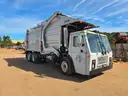 2003 Mack LE613 McNeilus 30 Cu Yard Front Load Garbage Truck