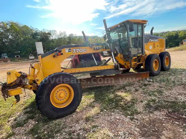 2016 JOHN DEERE 770G