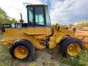 CAT FRONT LOADER