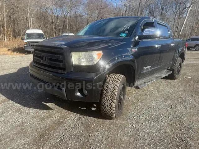 2010 Toyota Tundra LIMITED