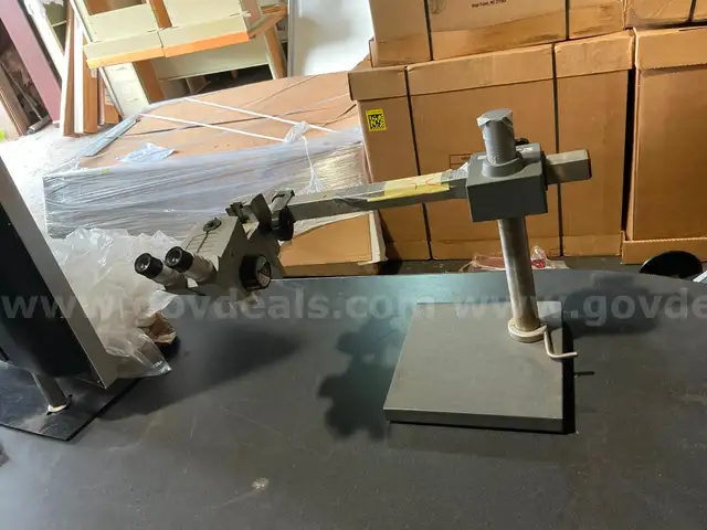 Microscope