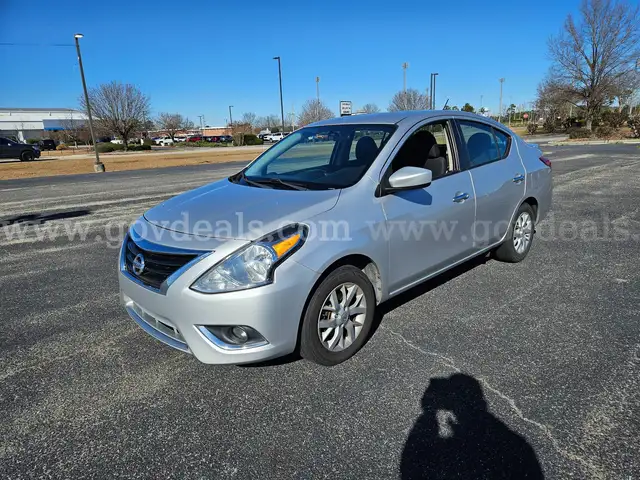 2018 Nissan Versa 1.6 SV Sedan