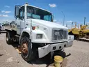 2001 Freightliner FL70 -