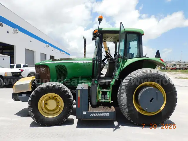 2008 JOHN DEERE TRACTOR, SLOPE-MOWER BOOM, DIESEL, 4X4, 105-HP