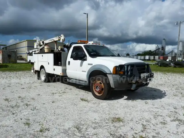 2007 FORD F-550 CHASSIS AND CAB, 6.0L V8 OHV 32V TURBO DIESEL