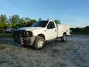 2006 FORD F-350 SD CHASSIS AND CAB, 4WD