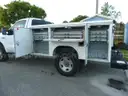 2006 FORD F-350 SD CHASSIS AND CAB, 4WD