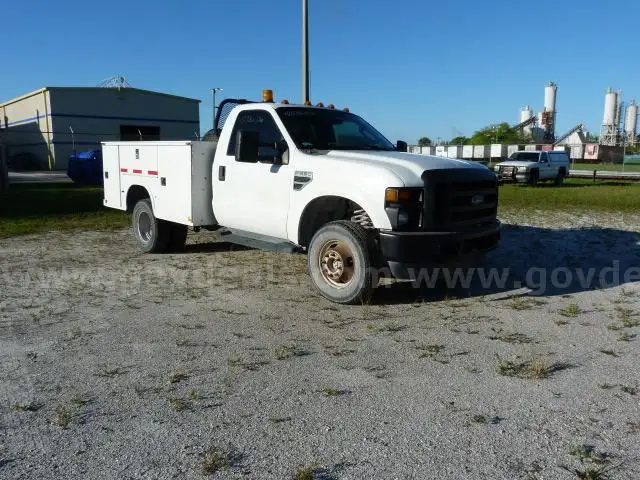 2008 FORD F-350 SD REGULAR CAB PICKUP 2-DR, 4WD