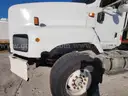 2004 INTERNATIONAL DUMP TRUCK MODEL 5600i