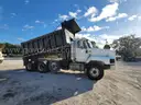 2004 INTERNATIONAL DUMP TRUCK MODEL 5600 6X4