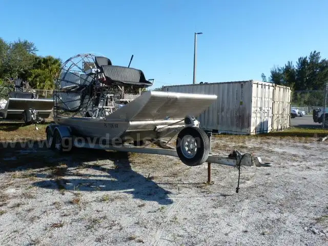 AIRBOAT, 13'7" ALUMINUM, LYCOMING ENGINE w/TRAILER - BLOWN ENGINE