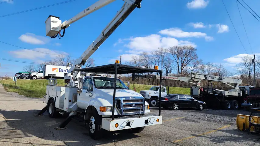 2010 Ford F-750 Bucket Truck