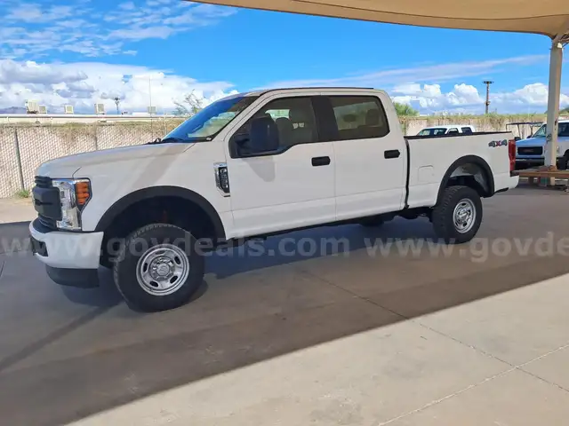 2019 Ford F-250 SD XL Crew Cab 4WD