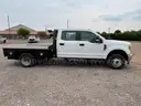 2017 Ford F-350 SD 4X4 Crew Cab DRW Flatbed Pickup