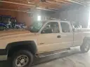 2006 Chevrolet Silverado 3500 with Crane