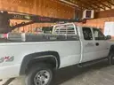 2006 Chevrolet Silverado 3500 with Crane