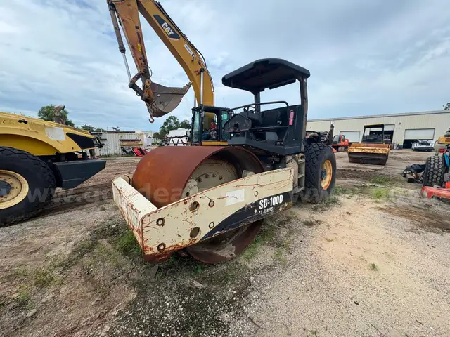 2005 Ingersoll Rand SD100D TF Smooth Drum Vibratory Roller (Inoperable)