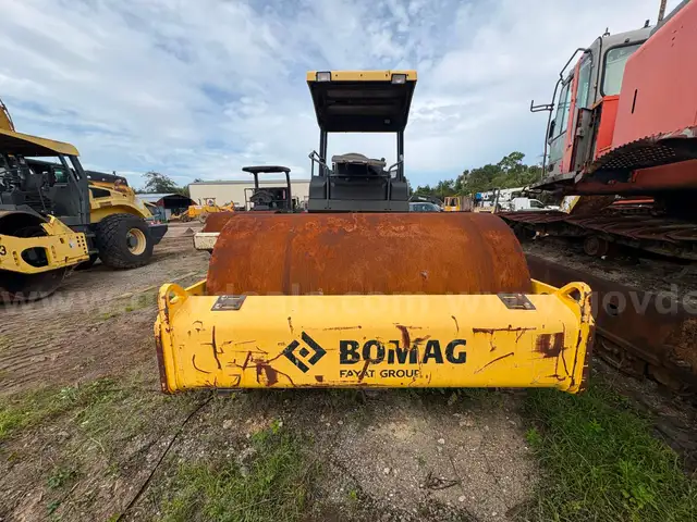 2016 Bomag BW211D-50 Smooth Drum Vibratory Roller (Inoperable)