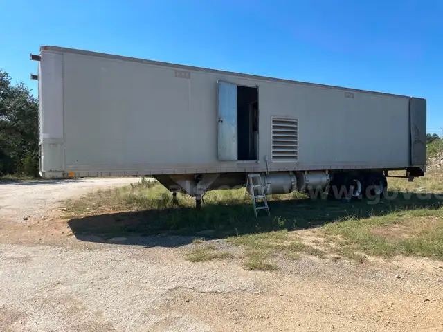 1981 Trailmobile Generator Trailer With AC Unit.
