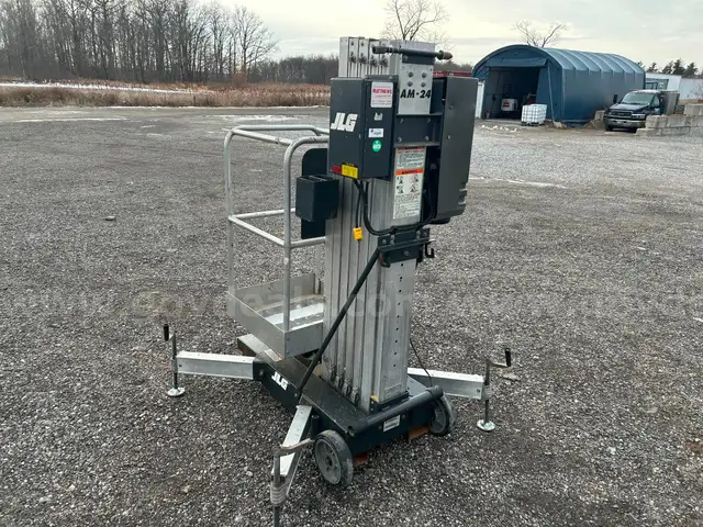 Compact and clean JLG electric man lift in great condition