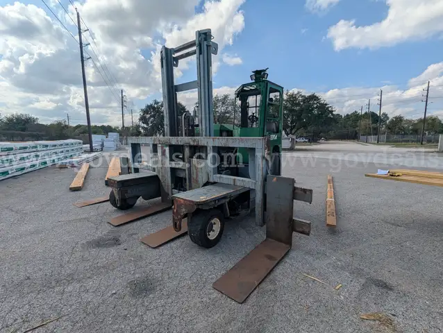 2013 CombiLift C14000 Multi Directional Forklift