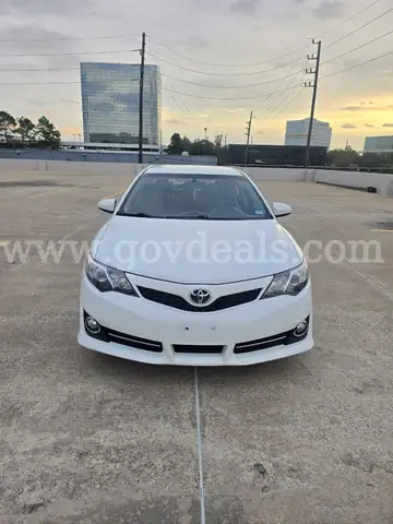 2014 Toyota Camry SE