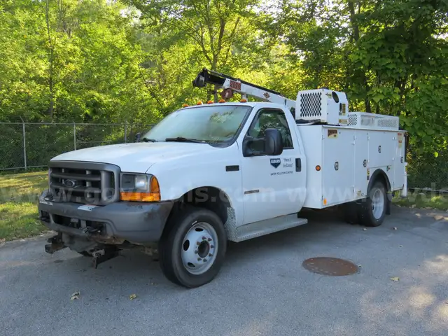 2001 Ford F-550 Crane Truck