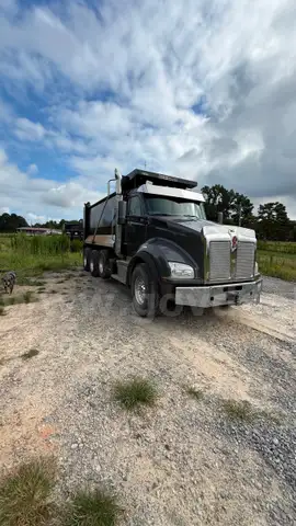 2018 Kenworth T880 Tir/A Dump Truck