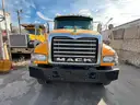 2009 Mack GU712 S/A Roll Off Truck