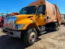 2005 International 7400  Garbage Truck