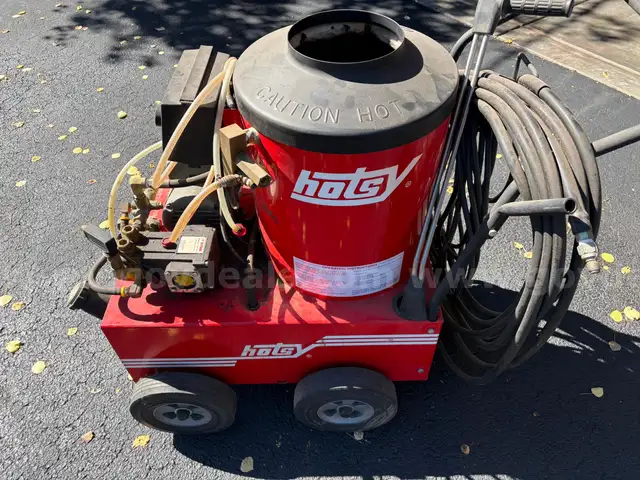 Hotsy 550C Pressure Washer