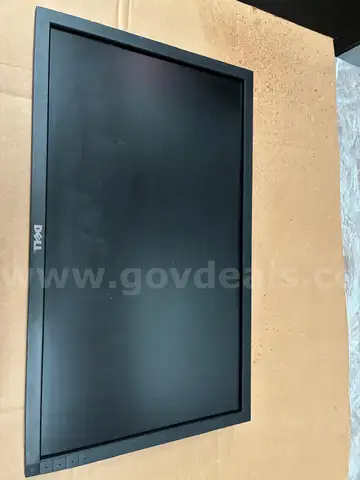 Available 1 x 40’ Container 20 Doublestack Pallets of LCD Monitors & AC Adapters