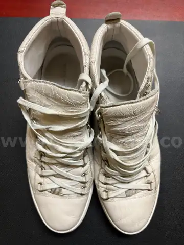Fashion Shoes Labeled Balenciaga High Top Sneakers White, EU Size 44