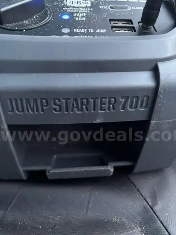 Peak Jump Starter 700  4-6 Cylinder