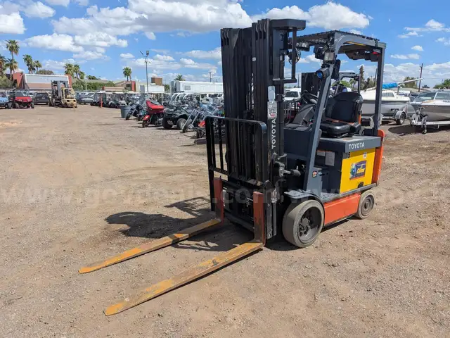 2021 Toyota 8FBCU25 4,400LB Electric Forklift