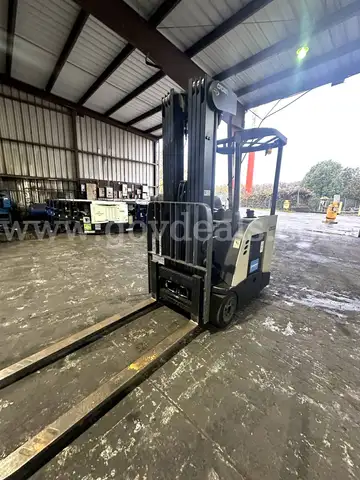 2016 Crown RC5545-40 Electric Forklift