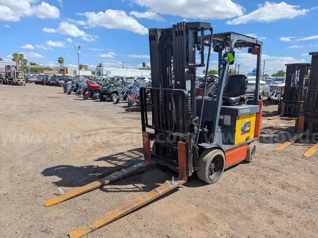 2021 Toyota 8FBCU25 4,400LB Electric Forklift