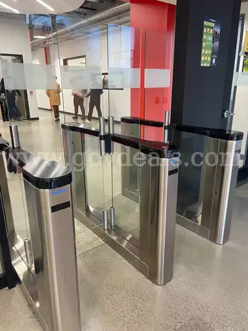 Gunnebo Plexi Glass Security Gates