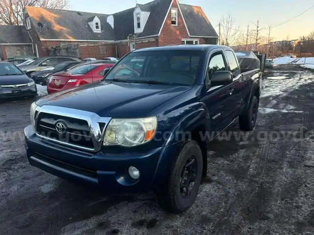 2008 Toyota Tacoma Access Cab V6 4WD Abandoned with a clean title