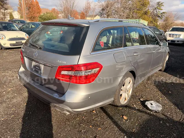 2013 Mercedes-Benz E-Class Wagon abandoned with key and clean title
