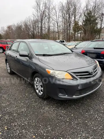 2013 Toyota Corolla abandoned WITH key and clean title