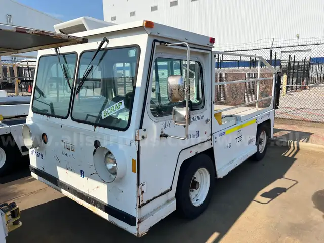 2004 Tug MH50-4.2 Multi Purpose Tractor