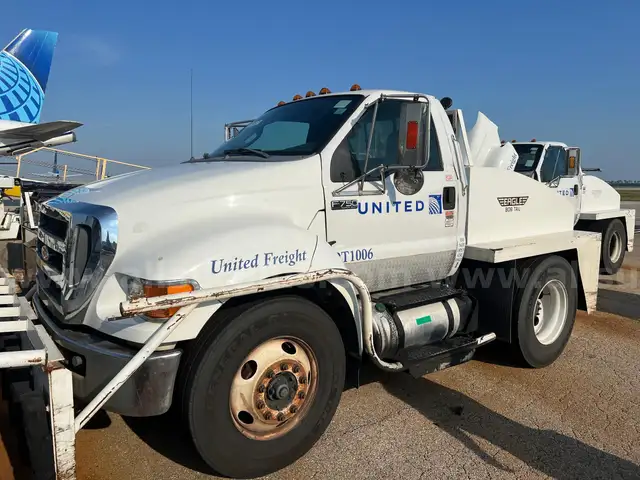 2015 Eagle Bobtail, with Ford F-750 XLT Super Duty Chassis