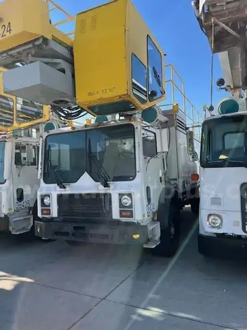 1997 Veste Elephant Beta Deicer Truck