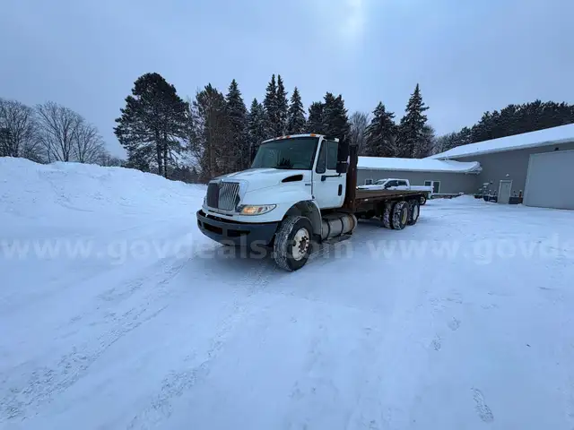 2008 International 4400 6X4 T/A Flatbed Truck