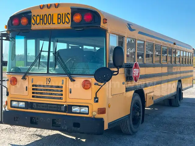 2005 Blue Bird All American/All Canadian 78 Passenger Bus
